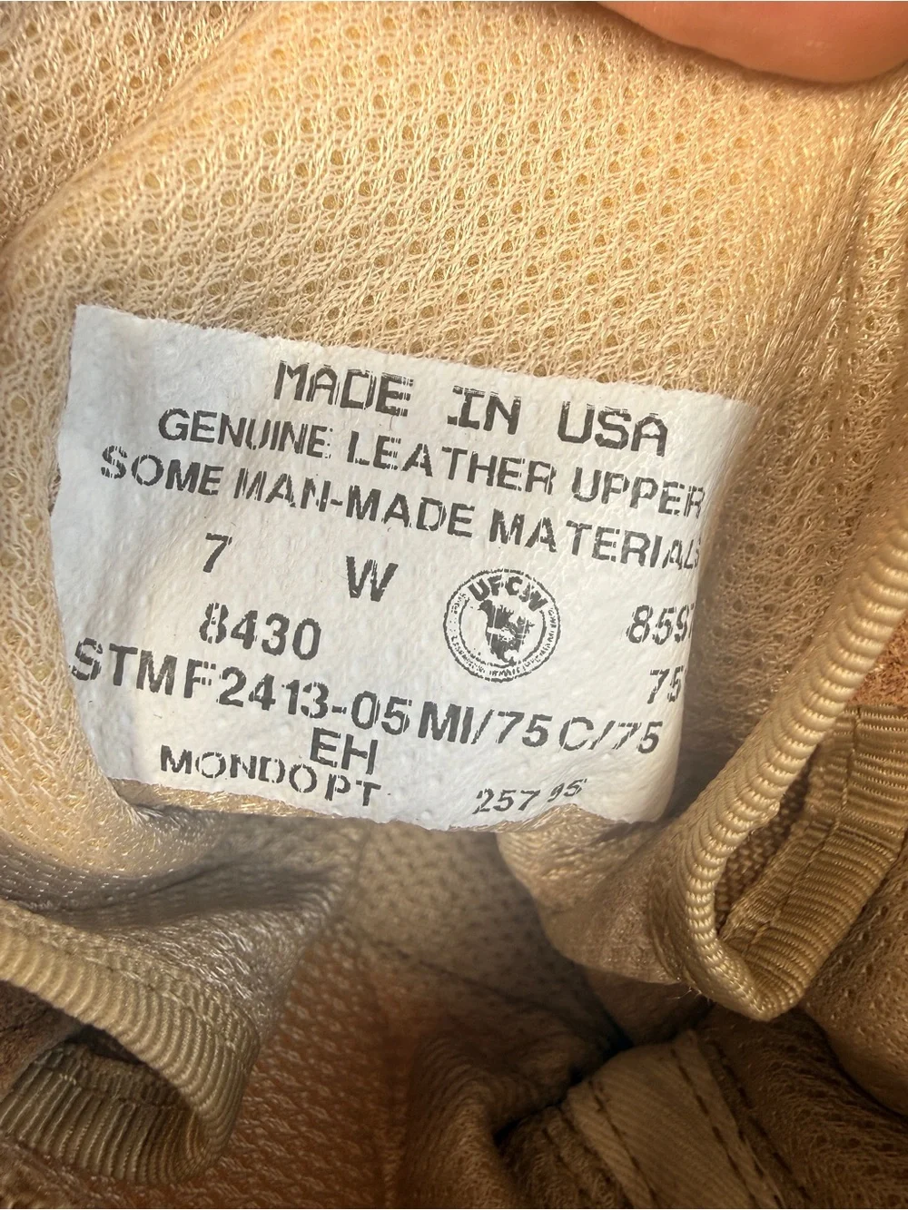 Vibram PT 8430 UFCW Sz 7 W Lace Up Military Boots Steel Toe Tan Hot Weather NEW